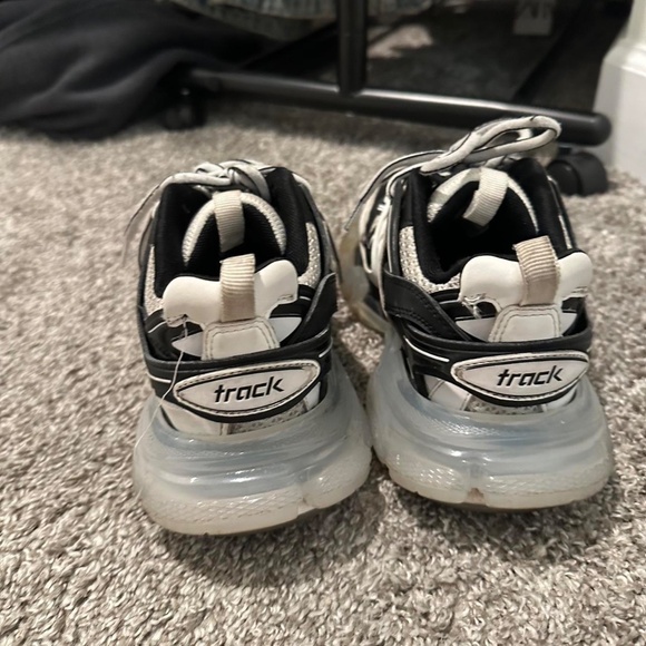Balenciaga Track Sneaker - Picture 2 of 4